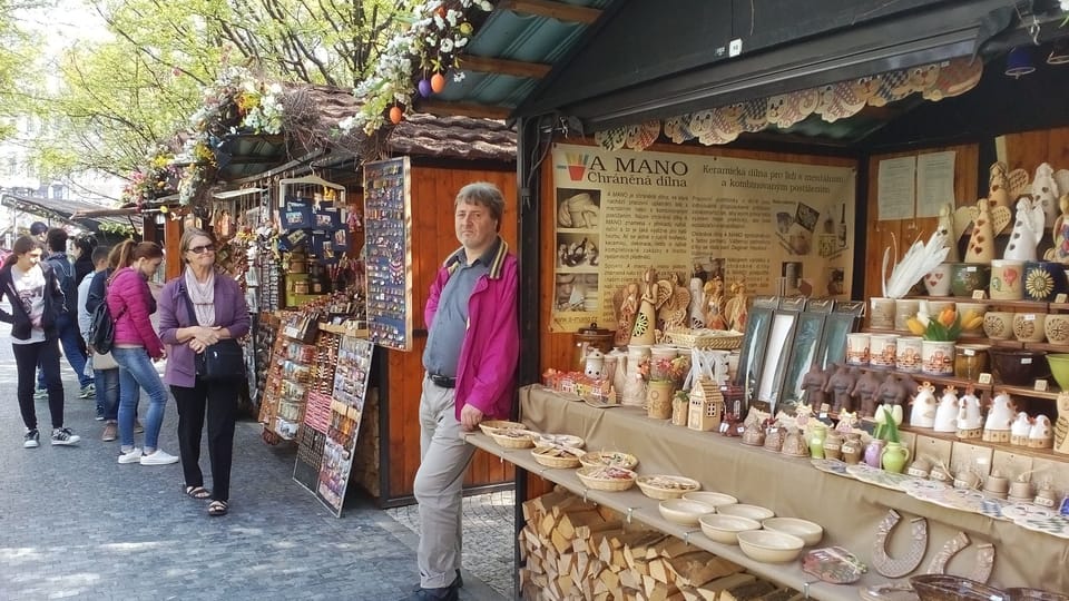 Пасхальная ярмарка на Староместкой площади, Фото: Екатерина Сташевская, Чешское радио - Радио Прага Пасхальная ярмарка на Староместкой площади, Фото: Екатерина Сташевская, Чешское радио - Радио Прага