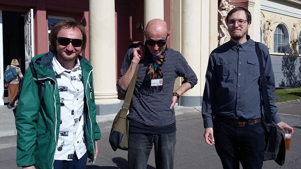 Поэт Григорий Семенчук (слева), Фото: Ольга Васинкевич, Чешское радио - Радио Прага Поэт Григорий Семенчук (слева), Фото: Ольга Васинкевич, Чешское радио - Радио Прага