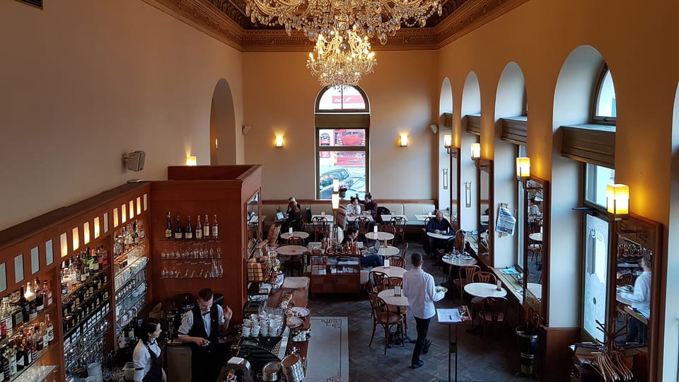 Café Savoy, Фото: Ондржей Томшу, Чешское радио - Радио Прага Café Savoy, Фото: Ондржей Томшу, Чешское радио - Радио Прага