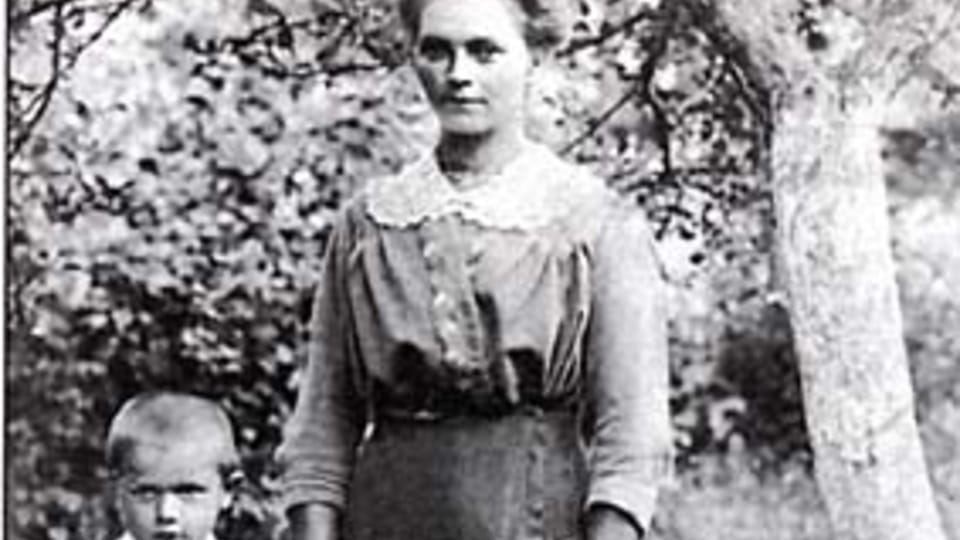 Четырехлетний Йелинек с мамой - 1916 г. Четырехлетний Йелинек с мамой - 1916 г.