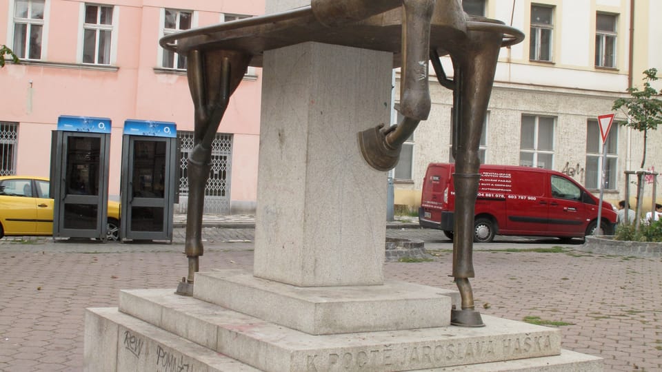 Мемориал Ярослава Гашека в Праге, фото: Катерина Айзпурвит Мемориал Ярослава Гашека в Праге, фото: Катерина Айзпурвит