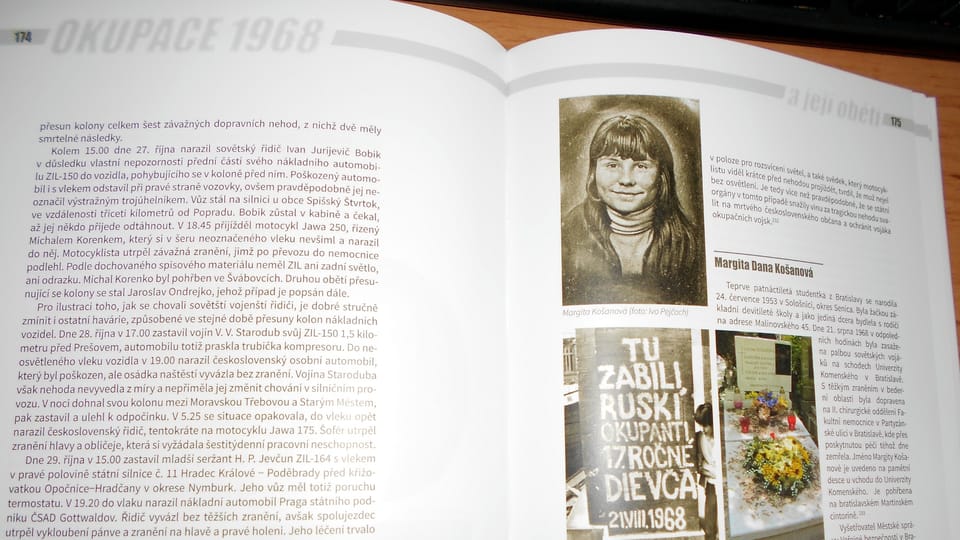 Снимок книги «Оккупация 1968 и ее жертвы», Фото: Радио Прага Снимок книги «Оккупация 1968 и ее жертвы», Фото: Радио Прага