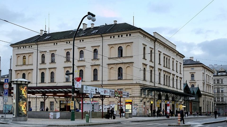 Масариков вокзал — первый вокзал Праги,  обслуживающий «паровую» железную дорогу,  завершивший линию Прага—Оломоуц.  (Фото: Олег Фетисов)