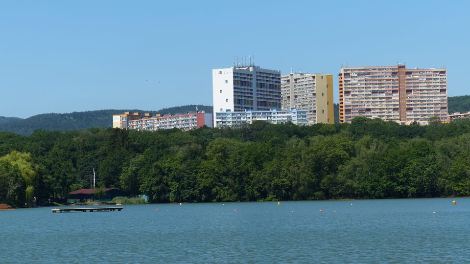 Каменцове озеро на окраине города Хомутов, фото: Клара Стейскалова Каменцове озеро на окраине города Хомутов, фото: Клара Стейскалова
