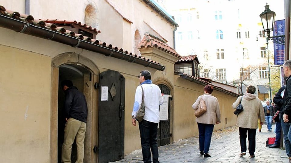 Староновая синагога (Фото: Олег Фетисов) Староновая синагога (Фото: Олег Фетисов)