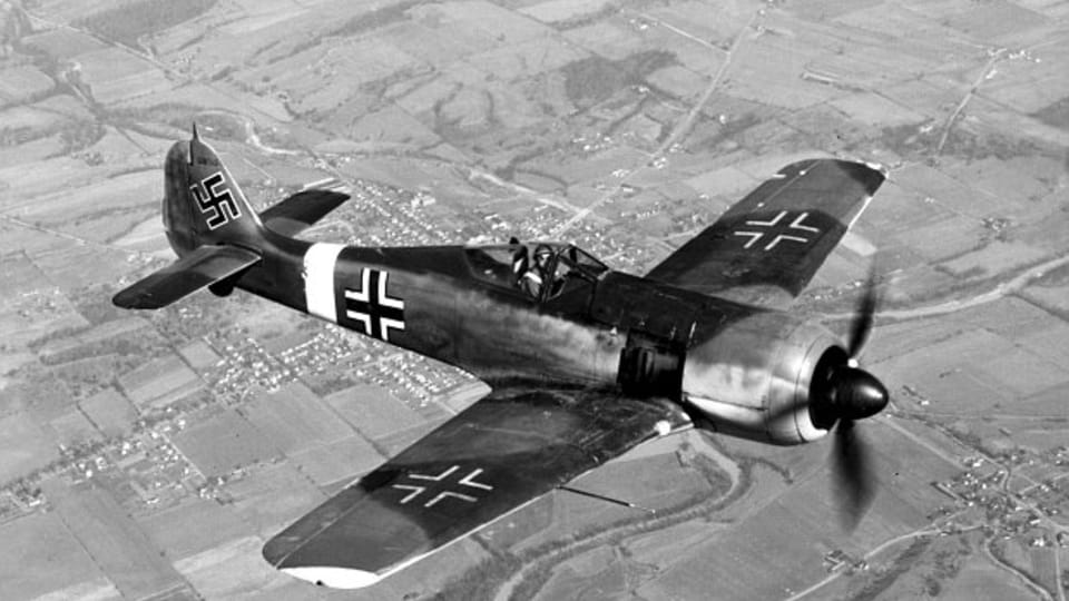Focke Wulf Fw-190 Focke Wulf Fw-190