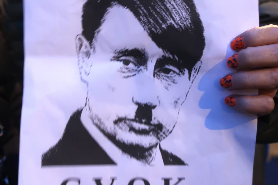 Антивоенная демонстрация на Вацлавской площади в Праге | Фото: Martina Schneibergová, Radio Prague International Антивоенная демонстрация на Вацлавской площади в Праге | Фото: Martina Schneibergová, Radio Prague International