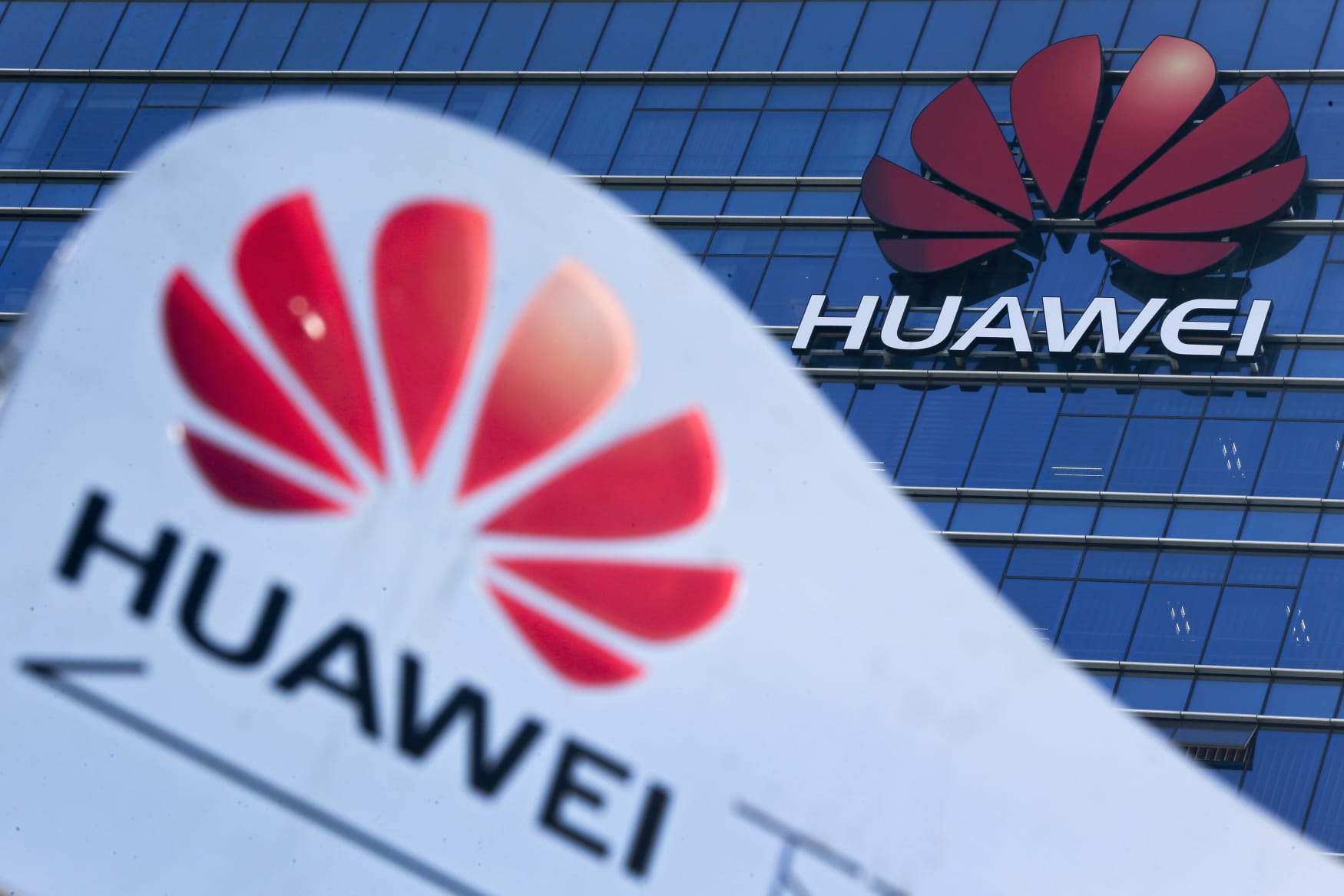 Телефоны «Huawei» в списке «неблагонадежных» | Radio Prague International